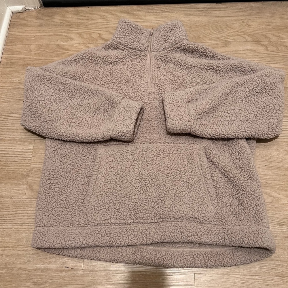 Women’s Sherpa Pullover - Size LG